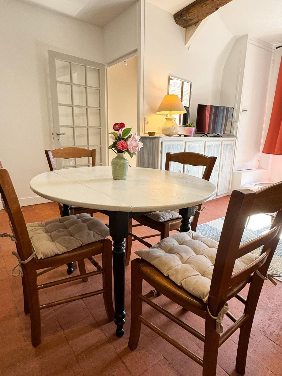La Petite Maison ノワイェ・シュル・スラン エクステリア 写真